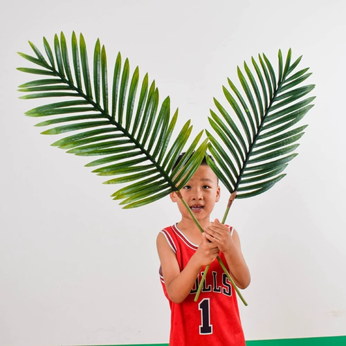 Симуляция железа листовых листьев фальшивый лист Большой луч персидской травы зеленая посадка фальшивая трава растительная стена декоративная трава.