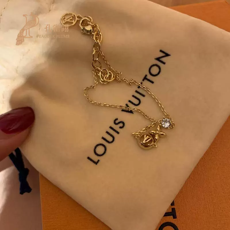 Louis Vuitton MONOGRAM Petit louis bracelet (M00374)