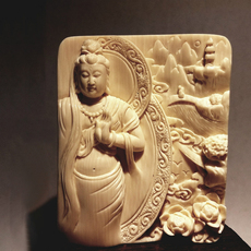 Изделие с гравюрой на слоновой кости