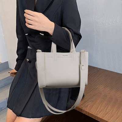 taobao agent Handheld small shoulder bag, capacious leather one-shoulder bag, 2023 collection, high-end