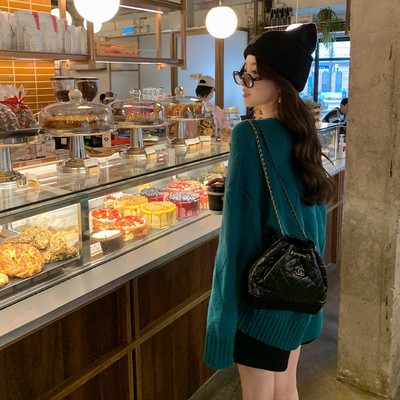 taobao agent Woolen green winter retro knitted sweater, V-neckline