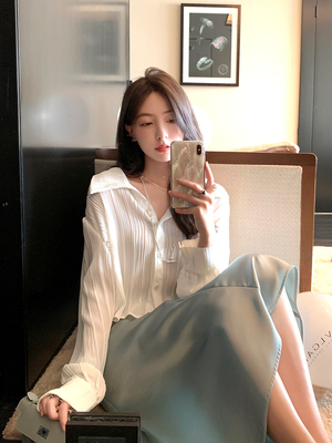 taobao agent White short mini-skirt, thin top, 2021 collection, long sleeve, UV protection