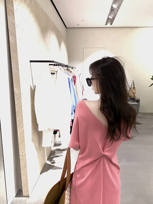 taobao agent T-shirt dress, design long skirt, round collar, mid length