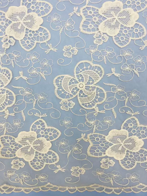 Milk silk setting net embroidery flower fabric is recommended for refreshing idyllic gaze girls full of heart spinning DIY