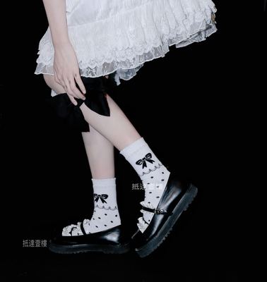 taobao agent Arrived on the first floor, cute jk socks, black and white contrasting colored bow, girls Japanese wild spring and summer cotton cotton stockings