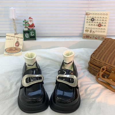 taobao agent Black Japanese universal footwear English style platform, British style
