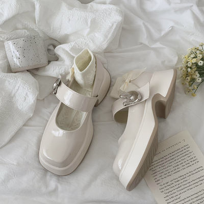 taobao agent White French square -headed small leather shoes female British College Fengri JK shoes student versatile retro Mary Zhen shoes