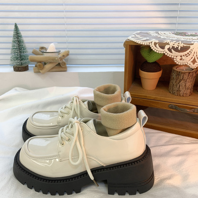 taobao agent High white footwear English style platform, 2023, trend of season, British style