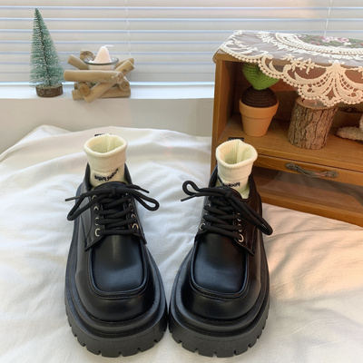 taobao agent Black Japanese footwear English style platform, British style, 2023, trend of season