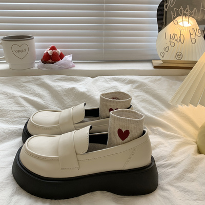 taobao agent Demi-season Japanese footwear platform English style, British style, 2022, trend of season
