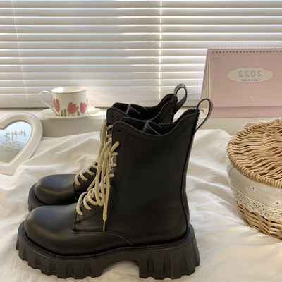 taobao agent Martens, retro demi-season universal train model platform English style, low boots, British style, 2022 collection, new collection