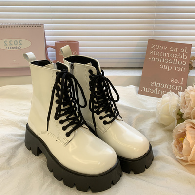 taobao agent Martens, white demi-season low boots English style platform, British style, 2022 collection, fitted