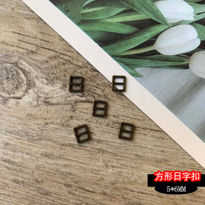 taobao agent The baby uses a mini square Japanese word buckle DIY baby belt buckle supermodel Doll's Buttom
