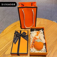 Хорошие хурмы, встречающаяся апельсиновая двойная карта+светло -оранжевая хурма+арахисовая шерстяная подвеска [Оранжевая подарочная коробка+подарочная сумка]