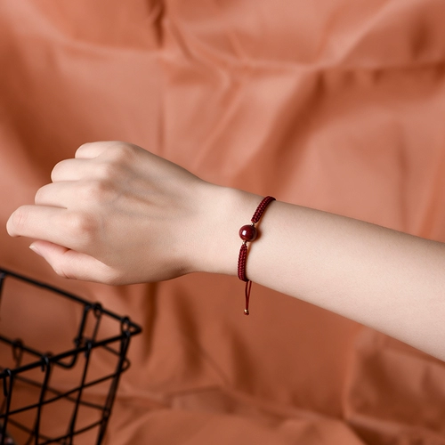 Плетеный натуральный браслет из красной нити, браслет с одной бусиной для влюбленных, оберег на день рождения, цвета киновари, коллекция 2021
