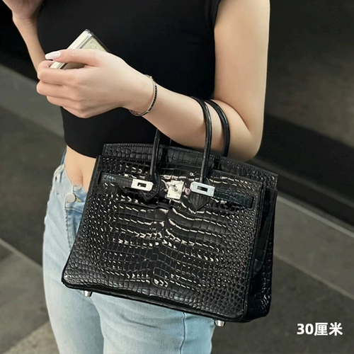 Барсетка, вместительная и большая сумка через плечо, изысканный стиль, яркий броский стиль, крокодиловый принт