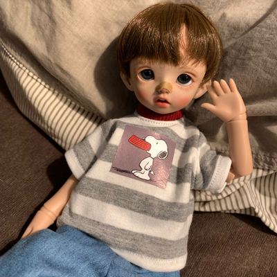 taobao agent [Herbal Doudou Dragon] BJD6 points baby jacket short -sleeved T -shirt white stripe white stripes summer Snoopy men and girls