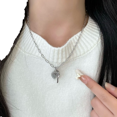 Серебряное ожерелье