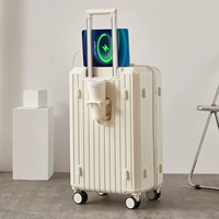 Белая косметичка