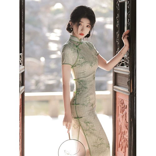 Легкое элитное длинное ретро ципао, 2024 года, светлый стиль, яркий броский стиль, изысканный стиль