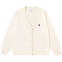 Кремового цвета