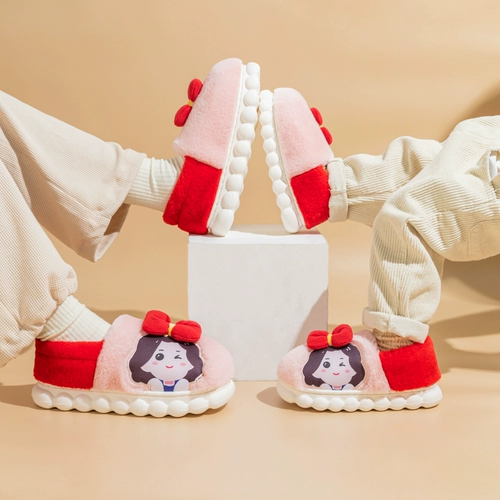 Детские зимние удерживающие тепло нескользящие демисезонные тапочки на платформе, семейный стиль
