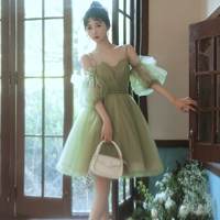 Короткая модель цвета авокадо на молнии