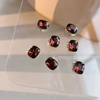 Подушка со стразами, 5 шт