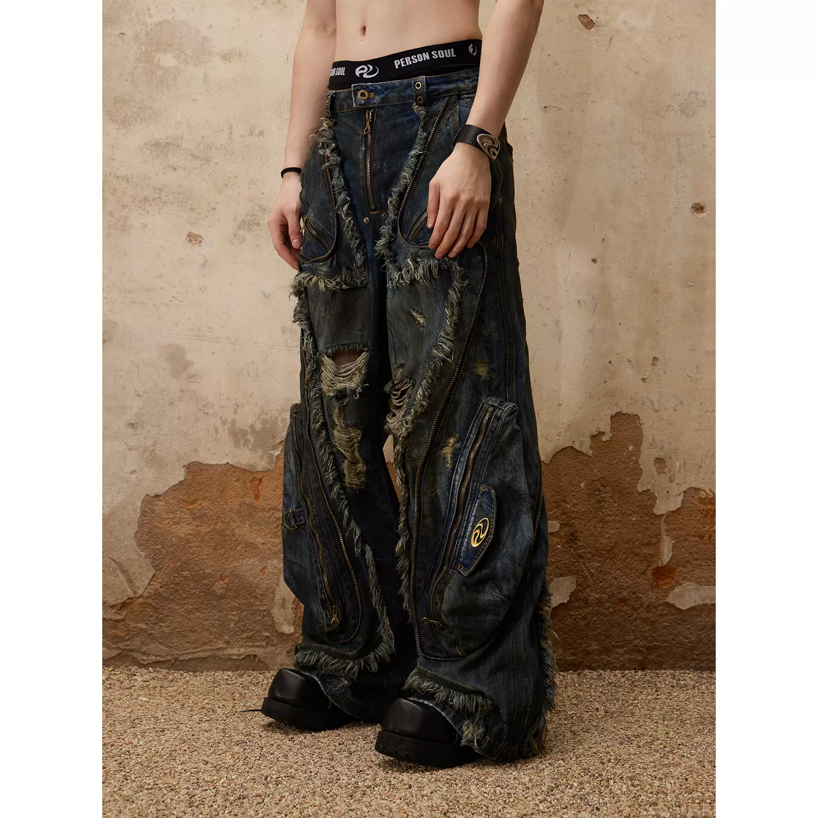 PERSONSOUL * 23FW Graffiti Jeans - www.rentrastockholm.se