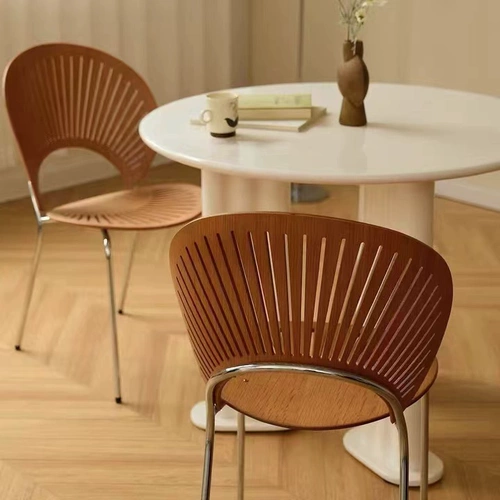 Скандинавский современный стульчик для кормления из натурального дерева домашнего использования, популярно в интернете