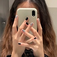 01 Cool Black +02 Pure White