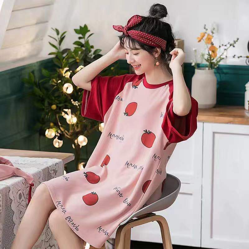 red sleeve tomatoes