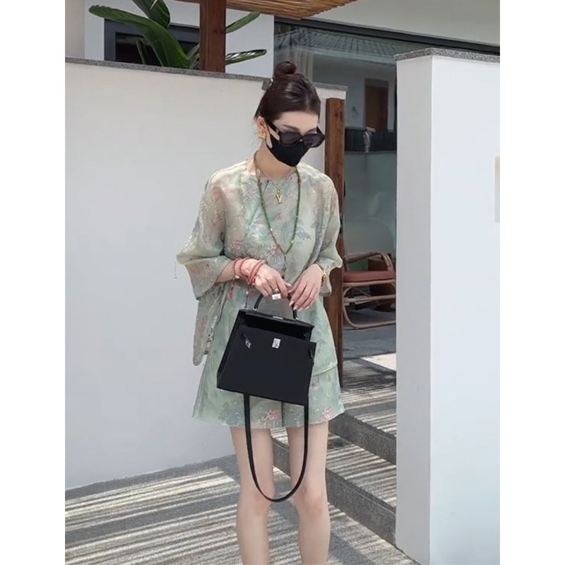 Như ảnh (1)
