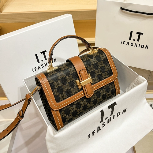 Небольшая дизайнерская сумка через плечо, Гонконг, из натуральной кожи, коллекция 2023, изысканный стиль