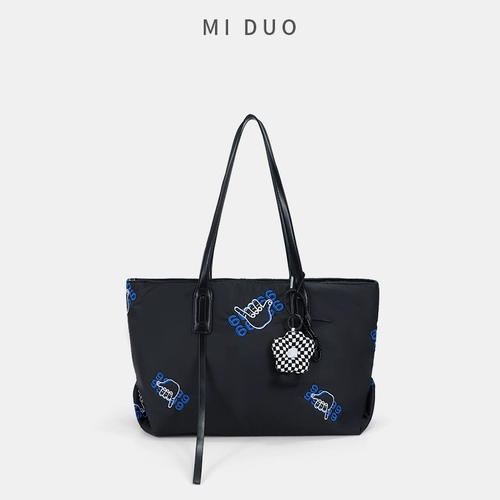 Водонепроницаемая вместительная и большая модная сумка на одно плечо, делается под заказ, осенняя, тренд сезона, с вышивкой, принт