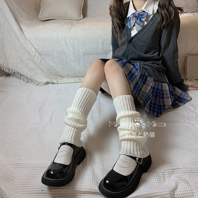 taobao agent Milk Bear and Milk Cat: Japanese middle school students autumn and winter jk jk calf jacket knitted stripes push socks with knee and socks