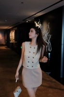 Золотой короткий жилет