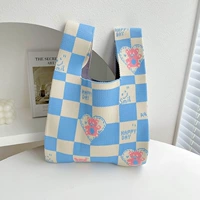 Шахматная доска, любовь медведь синий