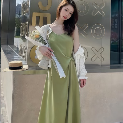 M2025夏季新款度假风碎花连衣裙女小个子纯欲风收腰显瘦包臀裙