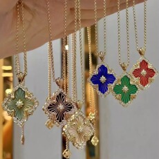 Серебряное ожерелье 歌剧院四叶草项链女锁骨链925银镀18k金贝母布家宫廷风情人节礼物