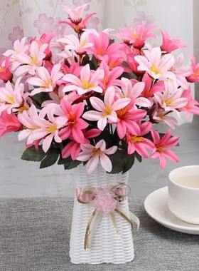 爱逛街为您找到高档仿真花相关的宝贝,您可以在下面的板块中挑选喜欢