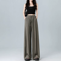 Темно -серой