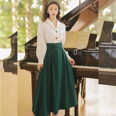 taobao agent Retro set, autumn pleated skirt, french style, high waist, bright catchy style, western style