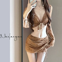 Коричневый