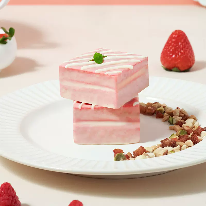 唇动 红丝绒双莓味蛋糕 430g箱装*2件 天猫优惠券折后￥36.8包邮 多款可选