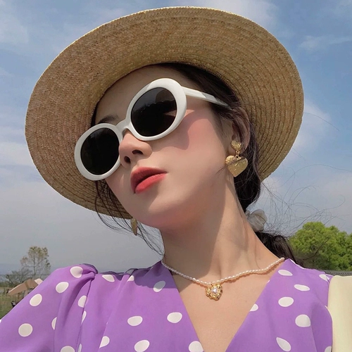 Белые брендовые солнцезащитные очки, в корейском стиле