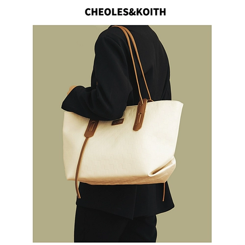 Вместительная и большая демисезонная небольшая дизайнерская сумка на одно плечо, 2023