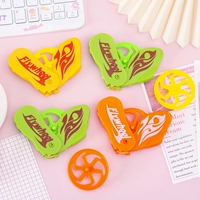 Светло-желтый