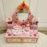 Настольный туалетный столик