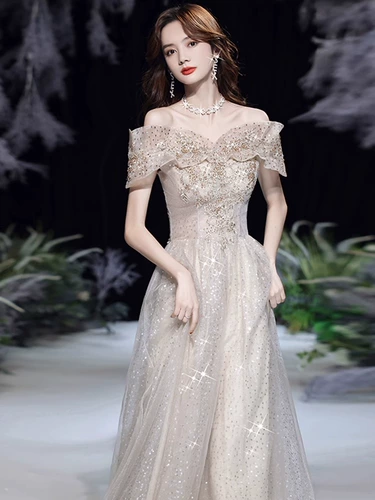 Элитное небольшое вечернее платье, премиум класс, открытые плечи